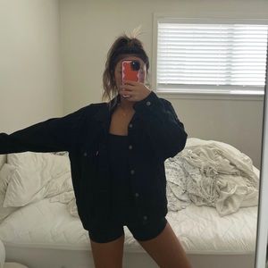 oversized levi’s jacket
